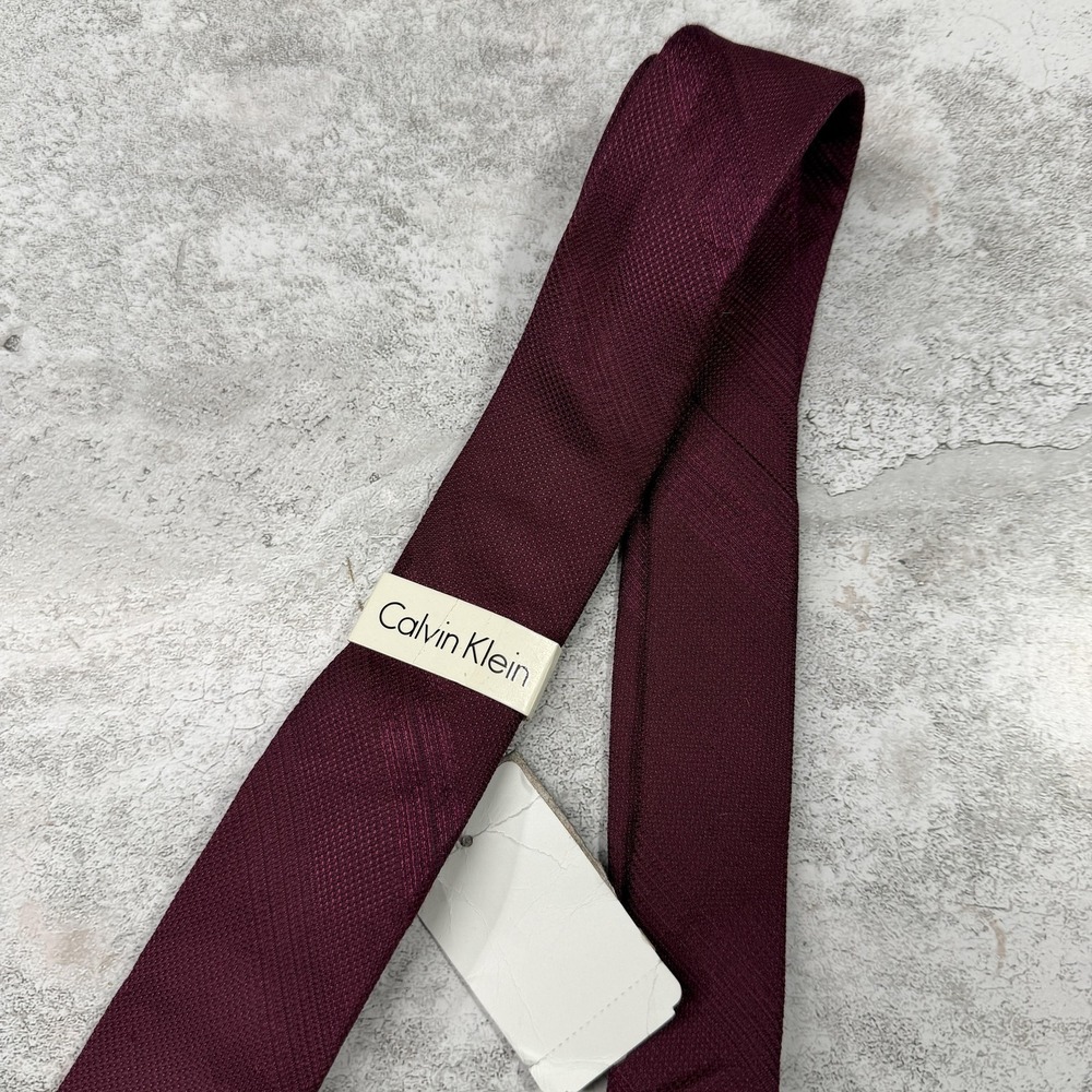 Calvin Klein Necktie Mens OS Burgundy Silk Blend Textured Skinny